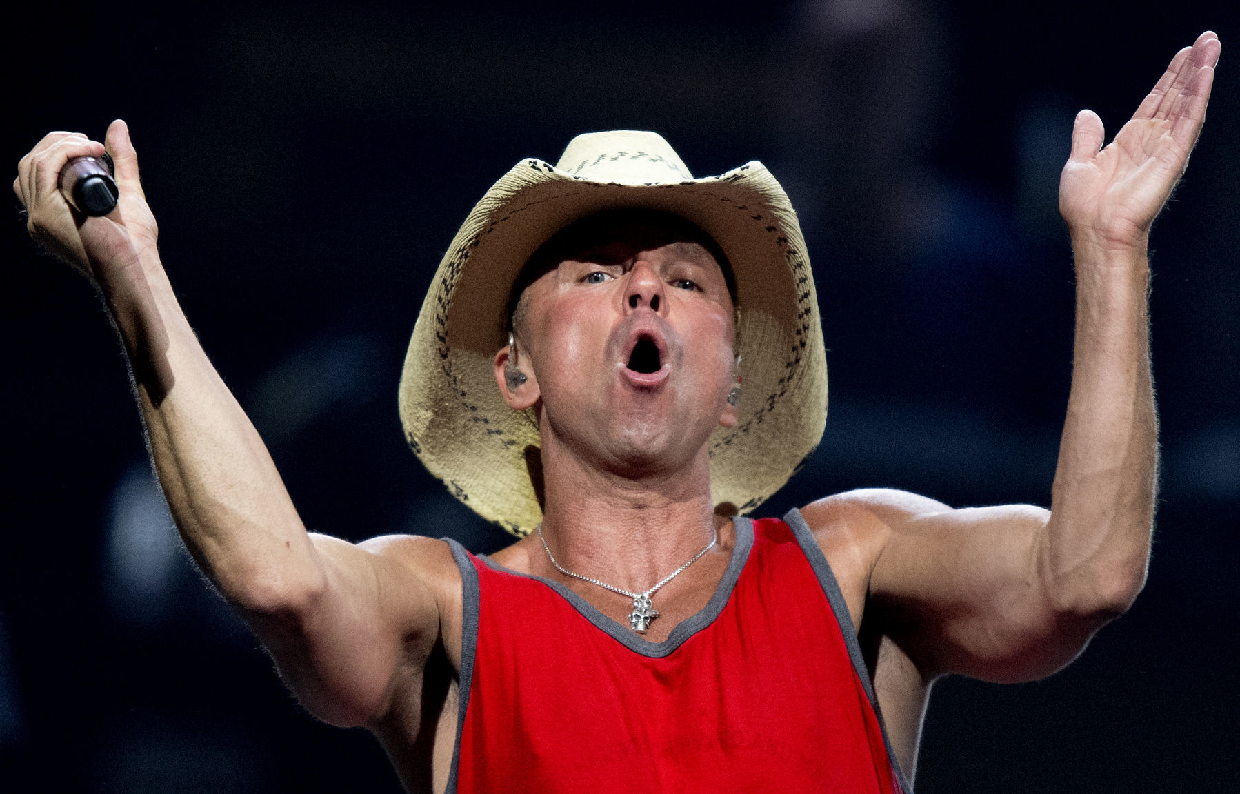 Kenny Chesney Concert, 5.18